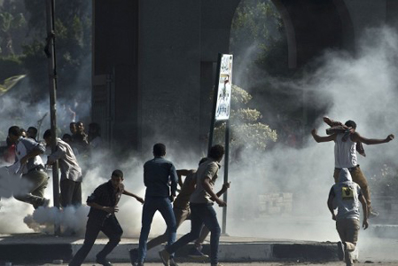 Egitto, attacchi kamikaze al Cairo provocano diverse vittime