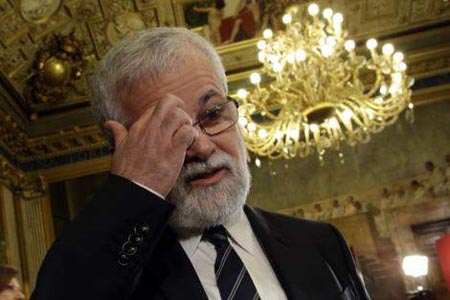 Il tribunale dell’Inquisizione a 5 Stelle ne fa fuori altri quattro (e forse cinque)