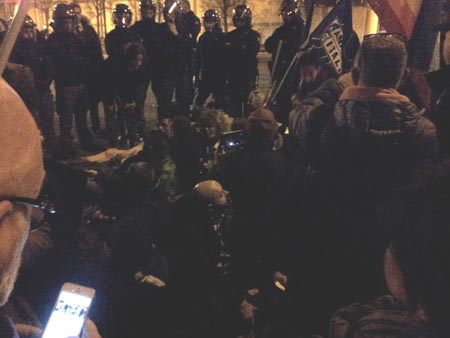 Roma, volevamo solo portare la bandiera rainbow davanti all’Ambasciata Russa… Cronaca di una vittoria