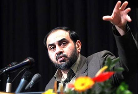 Iran, gli Occidentali sono “un mucchio di animali” che “ci chiederà di rispettare i gay”