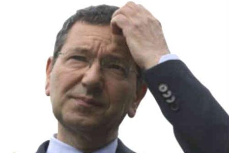 Sgomberi a Roma, il Sindaco Marino annuncia “la sospensione temporanea del sequestro dei due palazzi”