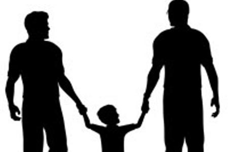 Regno Unito, settimana di promozione dell’adozione omoparentale