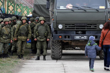 Amnesty International sollecita invio di osservatori sui diritti umani in Crimea. Giornalisti e attivisti rischiano attacchi