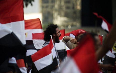 Egitto, confermate le condanne di tre attivisti. La protesta di Amnesty International