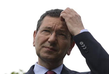 Roma Si Suicida: R.I.P. Ignazio Marino morto per mal di pancia altrui