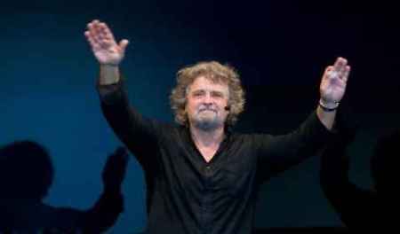 Tre pile sul davanzale a M5S legate con un filo elettrico. Non ci sono più i bombaroli di una volta…