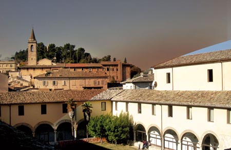 La Preside: “I gay mi fanno schifo, niente comunicato contro l’omofobia”, anche a noi l’ignoranza, ma ci tocca