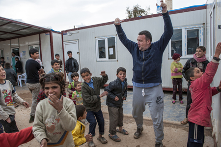 Siria dilaniata da un conflitto sotto silenzio: intervista a Enrico Vandini, presidente di We Are Onlus