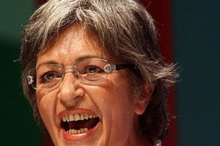 Riforma del Senato approvata in Commissione, chi va piano…