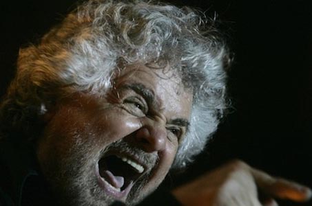 Beppe Grillo: “Ce ne andiamo dal Parlamento”, votano in poco più di 21mila: 17.770 favorevoli