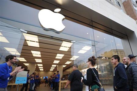Apple ed il nuovo iPhone 6, di due tipi e più grande