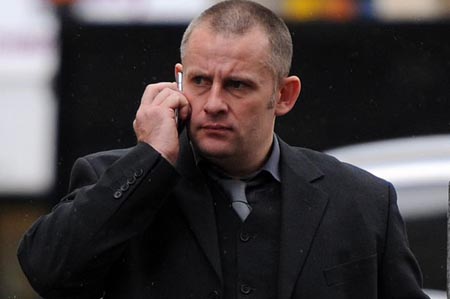 Regno Unito, incita su Facebook ad uccidere i gay: arrestato