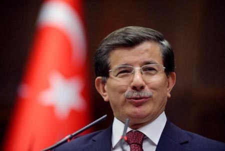 Turchia, Erdogan si vendica dei giovani che lo contestano niente trucco, tatuaggi o barba a scuola