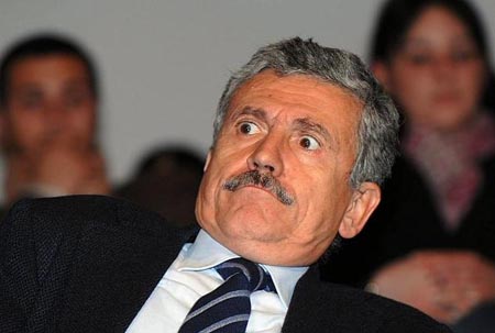 Le guerresche incongruenze di D’Alema, l’uomo che ha perso tutte le elezioni