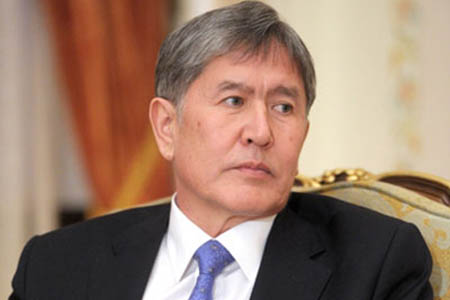 Kyrgyzstan vota una durissima legge antigay. La Russia è contagiosa