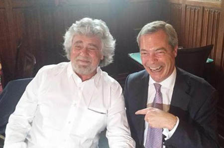Farange e Grillo che dovevano cambiare l’Europa: sciolto il loro gruppo parlamentare