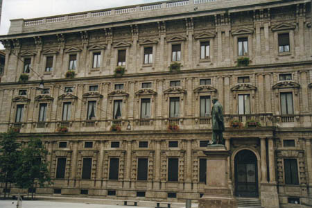 Milano, il Comune solleva gli inquilini degli alloggi popolari da pagamento Tasi