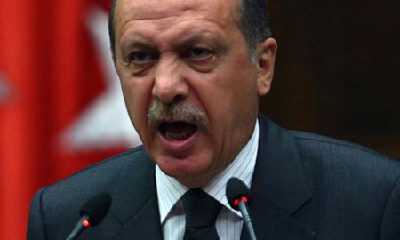 Il dittatore turco Erdogan spadroneggia anche in Germania: vediamo come