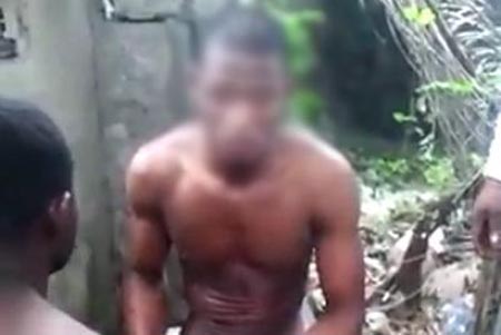 Nigeria, vigilantes islamisti arrestano venticinque presunti omosessuali