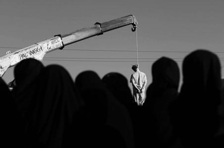 Iran: 43 esecuzioni in nove giorni