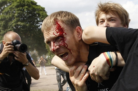 Russia, Comitato parlamentare rigetta la nuova legge antigay sul “manifestarsi gay in pubblico”