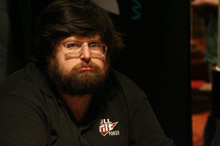 Adinolfi e Maroni insieme per inneggiare all’omofobia (ed il logo di Expo 2015 cosa ci fa?)…