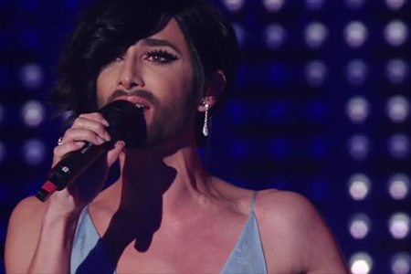 La chiamavano donna barbuta, ma era una Drag Queen