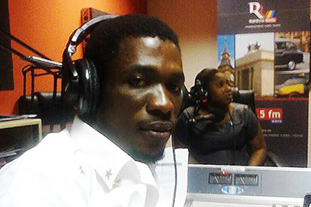 Ghana, un Dj e musicista fa rap contro gli omosessuali