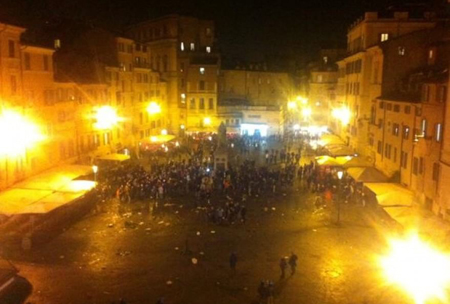 Schiavi degli hooligans a Roma come a Parigi e le stupidaggini di Arringo Sacchi: se questo è calcio…