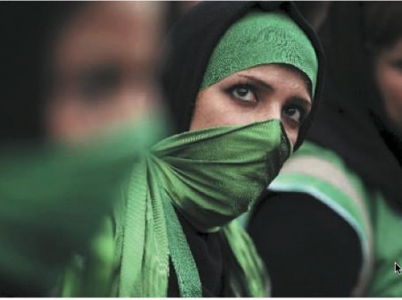 Amnesty: in Iran proposte di legge considerano le donne mere “macchine da riproduzione”