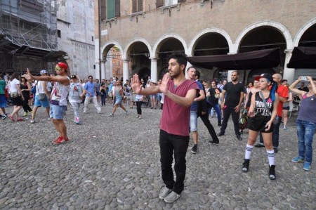 Modena la democratica che scaccia Arcigay dalla scuola