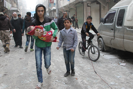 Amnesty International: barili-bomba ad Aleppo fanno stragi di siriani