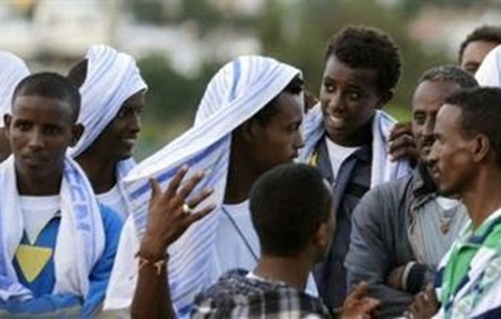 Profughi: Milano accoglierà nelle strutture “solo bambini, posti finiti”. L’assessore Majorino