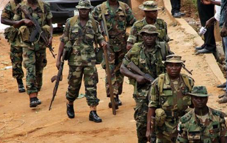 Amnesty, indagare gli ufficiali dell’esercito nigeriano per crimini di guerra