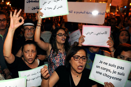 Marocco, vestite “indecentemente” dissero i maschi turbati: “Sono innocenti”, risponde il tribunale