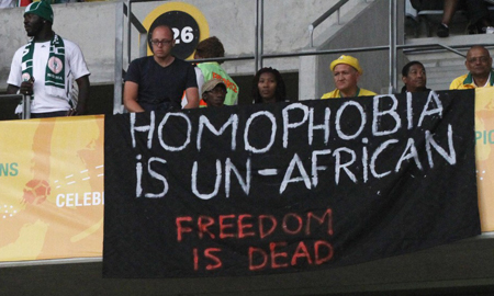 Le spaventose menzogne antigay della viscida stampa nigeriana