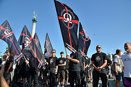 L’Ungheria approva il muro anti-immigrati: l’Europa che fa?