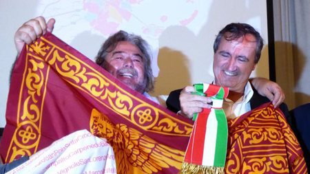 Il Doge dalla Bocca Larga ora vuole il Gay Pride sul Canal Grande: cosa non si fa per un voto in più