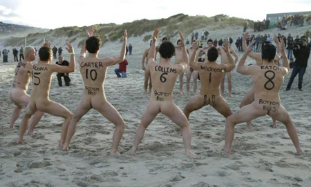 “Sono ad Anzio al sole…”: commenti irriverenti sulle vacanze estive altrui. Interessano?