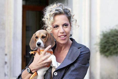 Unioni Civili, l’Espresso provoca e Cirinnà risponde: “Nessun arretramento e slittamento norme””