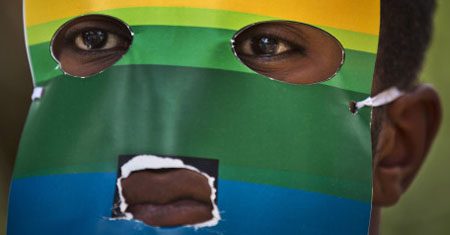 Zambia, transessuale rischia 15 anni di carcere per “rapporti contro natura”