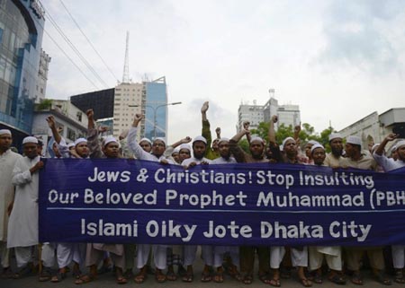 Bangladesh, il fondamentalismo all’attacco della cultura laica