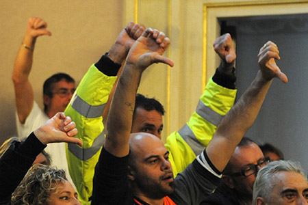 Nuovo trionfo del M5S, a Livorno è emergenza rifiuti (ed è naturalmente colpa del Pd)