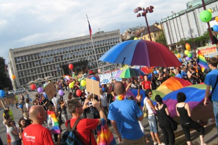 La Slovenia ha abolito il matrimonio egualitario con un referendum