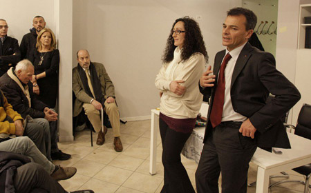 Il candidato sindaco Stefano Fassina che non conosce l’ubicazione dei quartieri di Roma