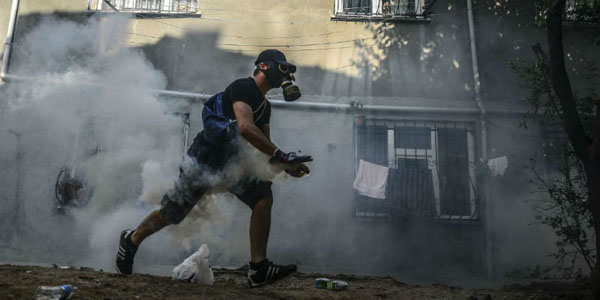 Amnesty International: il violento assalto turco nelle aree curde pone migliaia di vite in pericolo