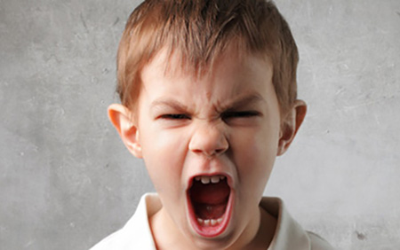 Cattiverie di un lunedì primaverile su turisti overage, su buzzurri e cafoni. E incolti