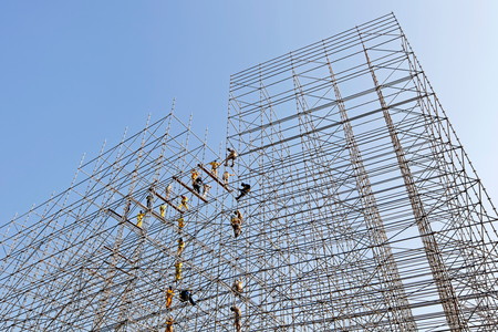 Amnesty denuncia gli stadi di Qatar 2022 costruiti con lo sfruttamento e la schiavitù