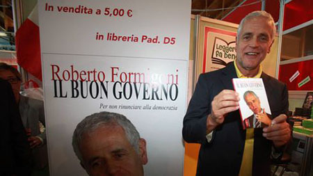 Ora manca solo la riesumazione di Formigoni