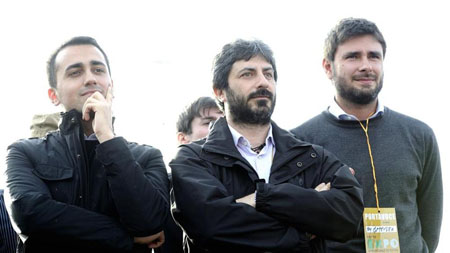 Quando i M5S sospenderanno un presidente del Consiglio con una email anonima?